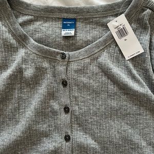 NWT Old Navy Maternity Henley